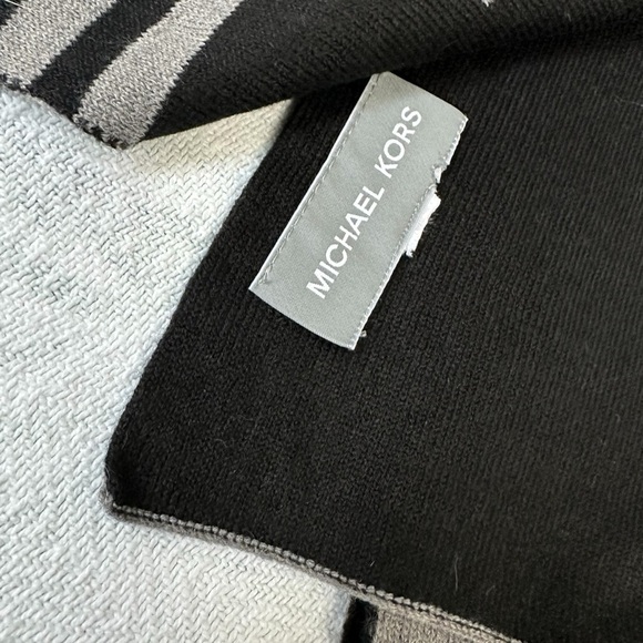 Michael Kors Big MK Bottom Stripe Knit Muffler Scarf, Gray with Black - Picture 4 of 4